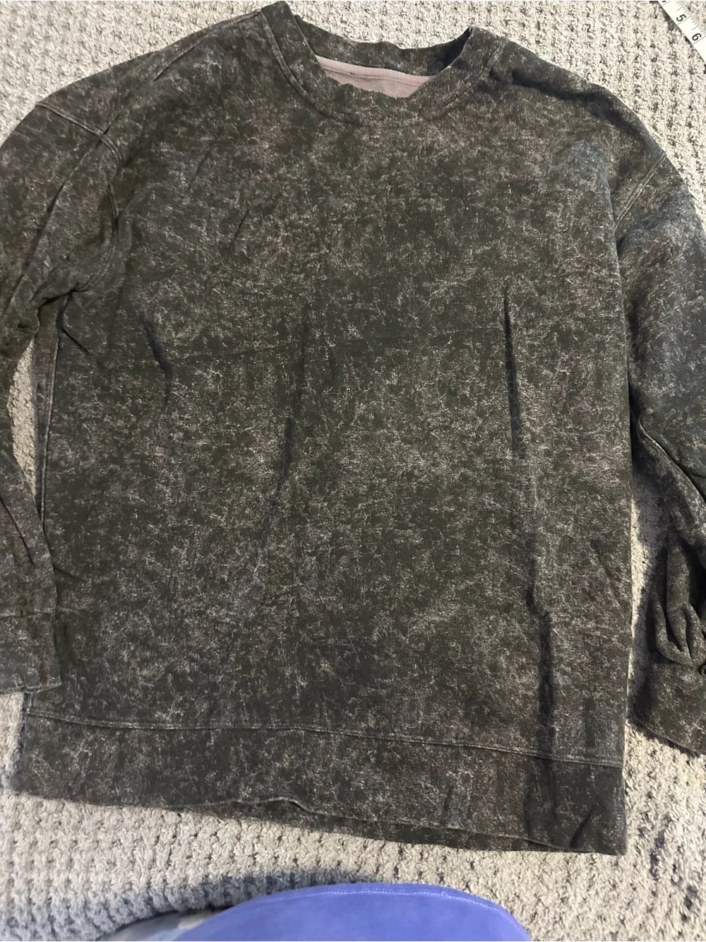 lululemon athletica woMen's Crewneck Mineral-Wash Charcoal